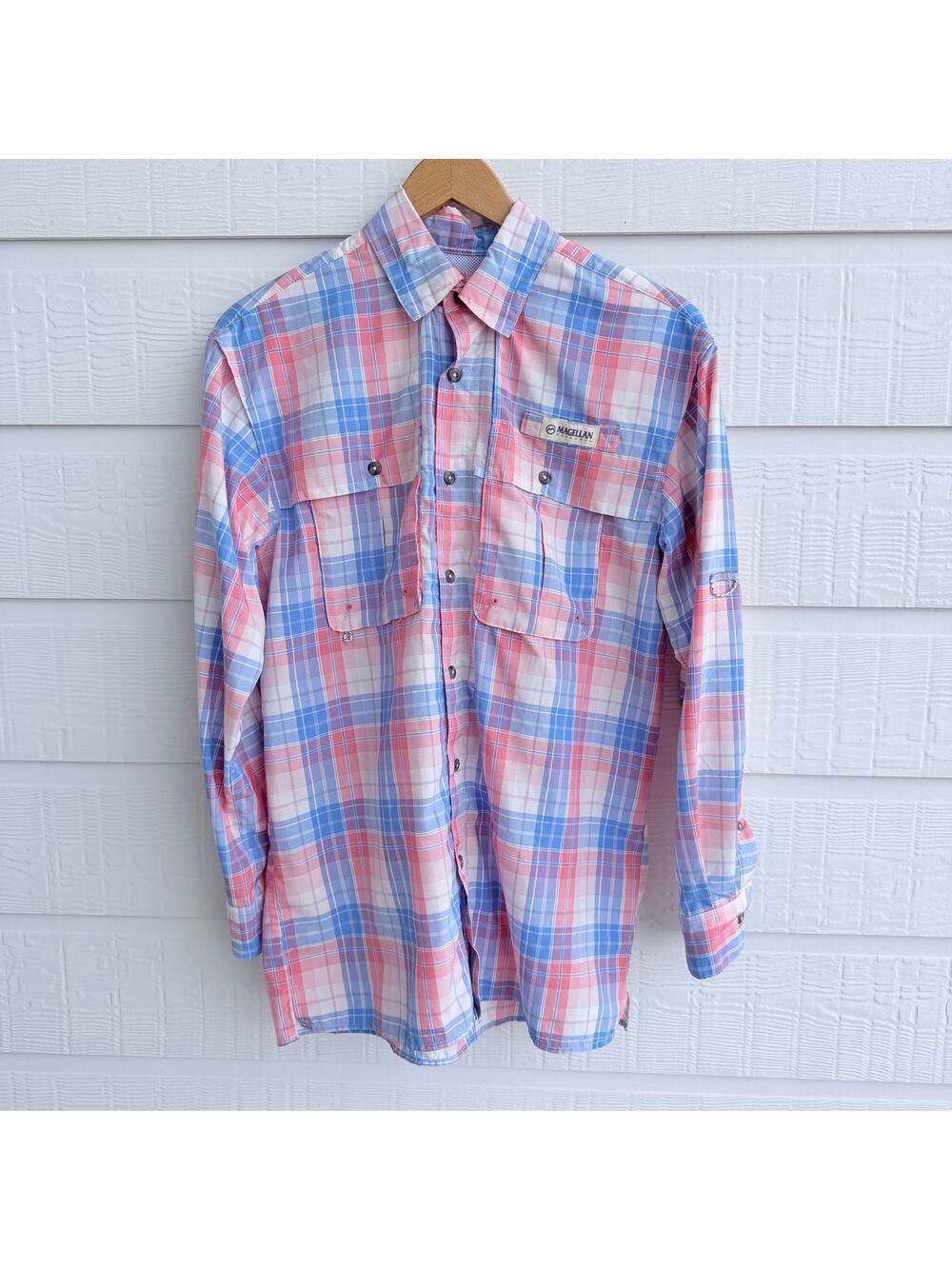 Magellan Fish Gear Relaxed Fit  pink blue Plaid Button-Up Shirt – Size XS